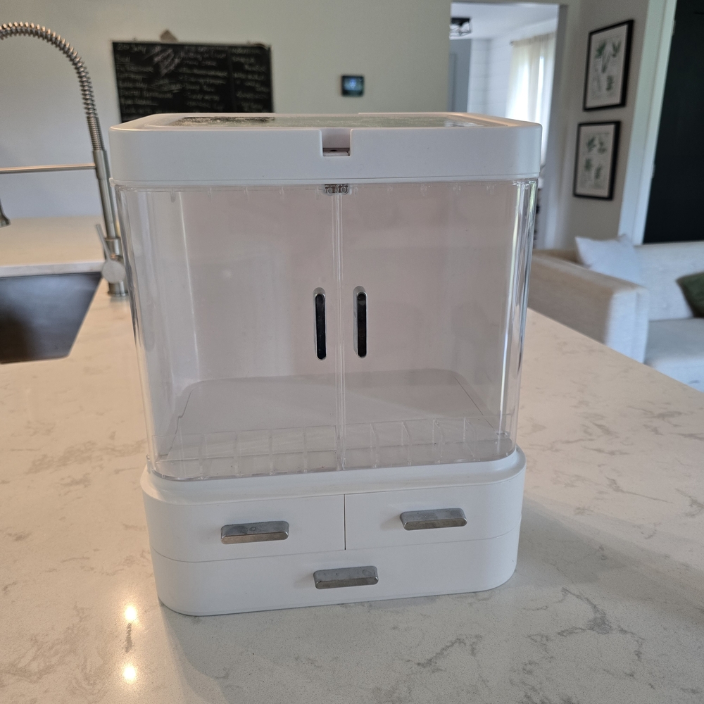 White Beauty Storage Container